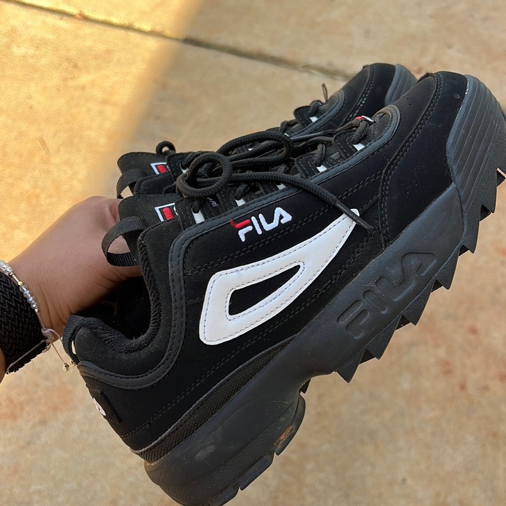Women's FILA Disruptor II FW04544-014 Black/White